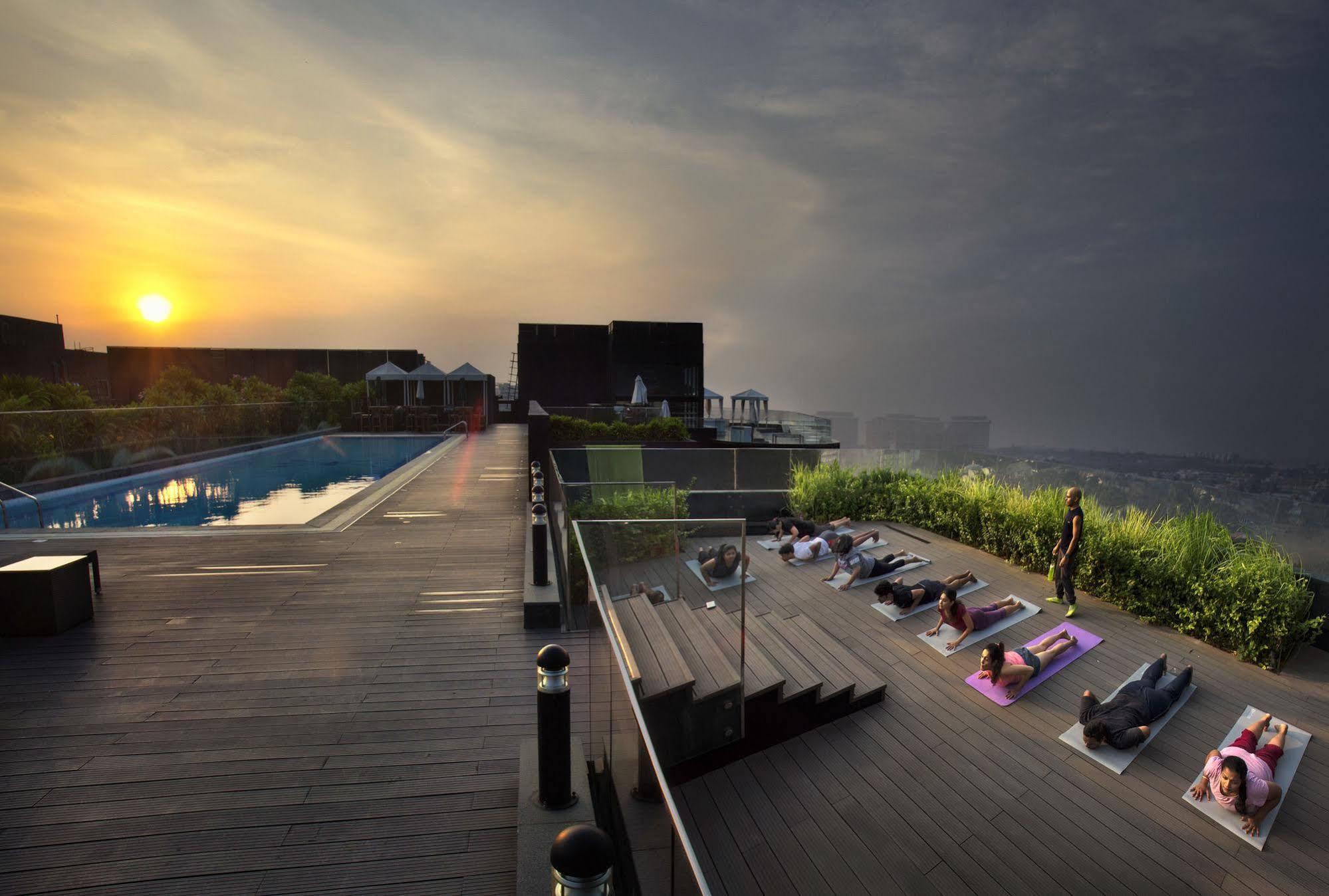 The Waverly Hotel & Residences Bangalore Dış mekan fotoğraf